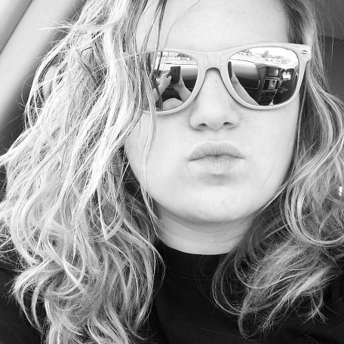 whoover2016's profile picture. ♥Varsity Cheerleader♥ Country girl, livin' and lovin' it♥ Farmers daughter! ♥ See that follow button please click it! :)