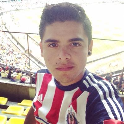 Futbolista mi pasion Fan de @Chivas @avrilLavigne @RealMadrid @LosBunkers etc.. :)