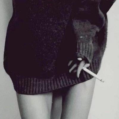 paris_mnstr's profile picture. I'm boring there's nothing to say {secret account}