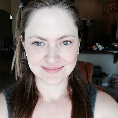 A blogger endlessly intrigued by the topics of marriage, happiness, depression, hoarding, clutter, knitting, babies, birth, breastfeeding, and domestic bliss.