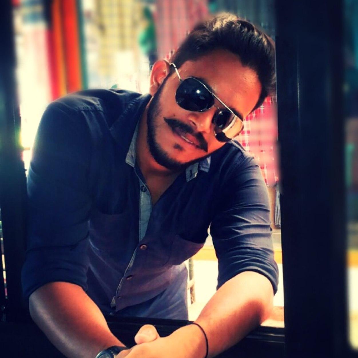 Hii I am Faiz babu. Student Of Hardware&networking.Love Music ,Movies ,FootBall , Chatting , Dulqar & nazriya.my whts nm9544267651 Proud To Be An Indian .... ♥♥