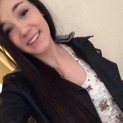 Ashleyyy_124's profile picture. heyy im ashley:P.  xbox onlyyyy❤️