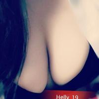 Helly (@ellen__21__) 's Twitter Profile