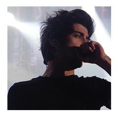 EVERYONE FOLLOW @ZAYNSANILLUSION THNX ILY
