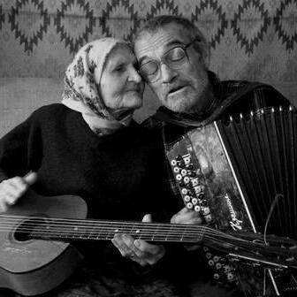 MAVI KANTARON AHUDUDU VE OKUYOR