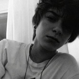 Shageerfard's profile picture. واني اخبث من سبعين شيطانا فلا تعبث معي