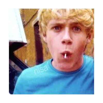 @lovekidniall @louisfeels