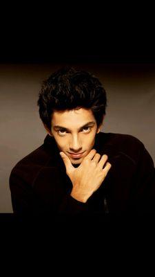 Im Aniruth Fan