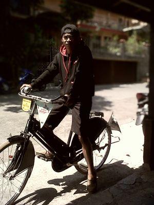 rzamchtr13's profile picture. 