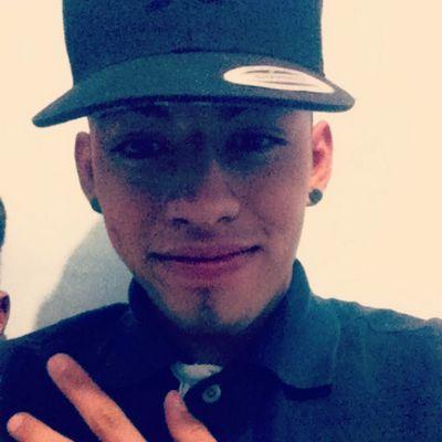 Solo quiero a alguien que  pueda entenderme  http://t.co/xEk5RkMK35