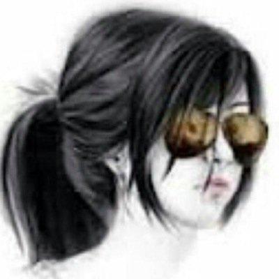 ‏‏‏‏‏تضيفني أضيفك تلغي انا بعد اعرف الغي                                   يقولون أكثر مشجعين الهلال بنات واقول مالقينا الرجال اﻻ ف الهلال.     (أستغفرالله)