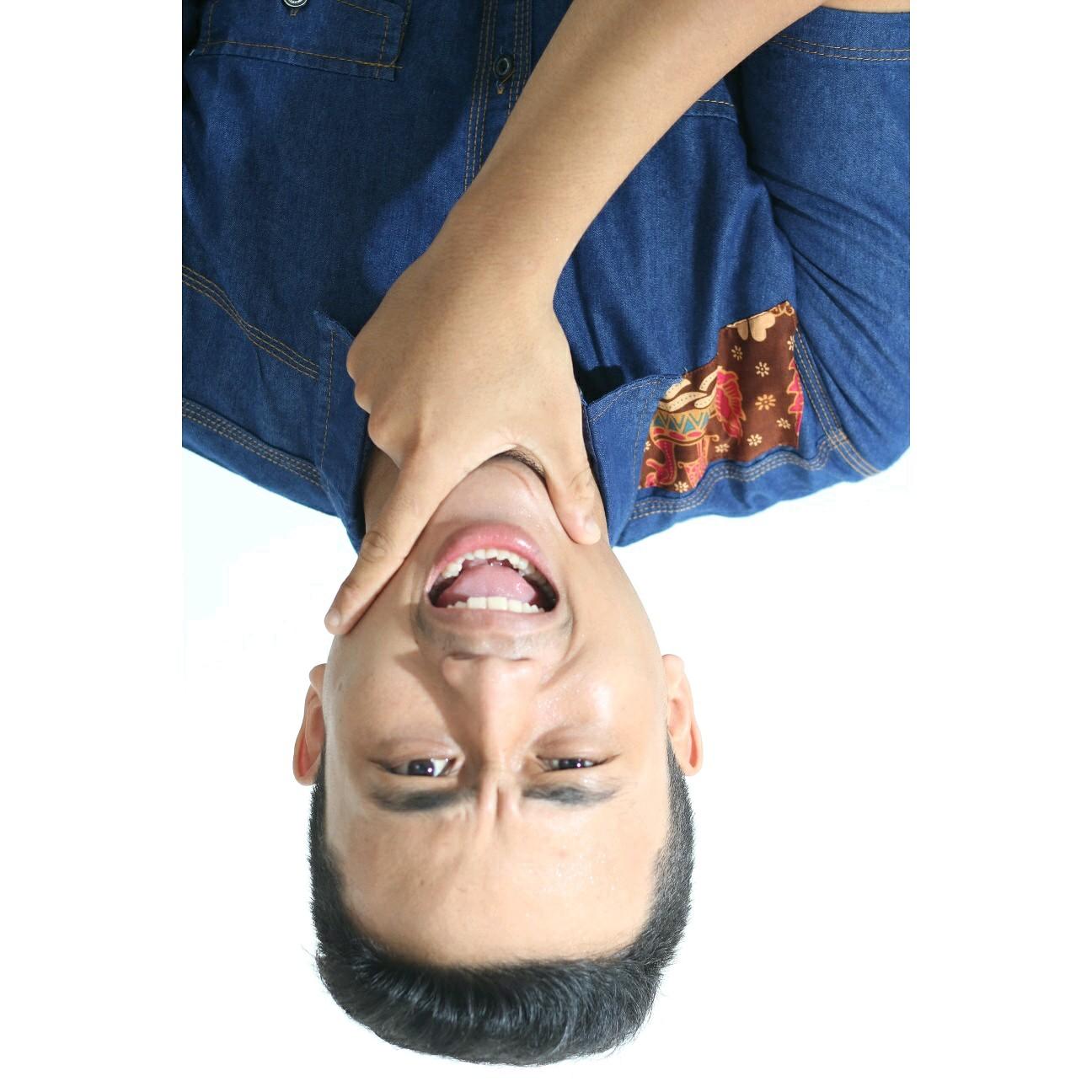 ManguraiDenim's profile picture. tetap gaya dalam balutan budaya. line : mangurai denim | instagram: manguraidenim | Mangurai Denim, when style meets culture. check our favorites.