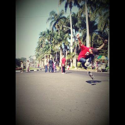 MULTIMEDIA2 SMKN12 || ini baru kebahagianku = skateboarding! ||