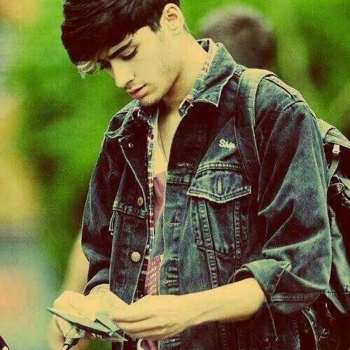 @clubefollowback Lovéric ❤  dirécxôner ❤  bóiliber ❤  arianeitor ❤  @ddlovato follow me ❤