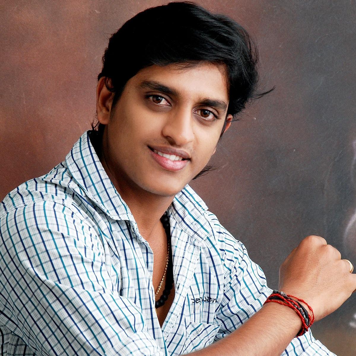 Hai this is me kannan, UI Designer , To ask nothing. To expect nothing. To depend on nothing.