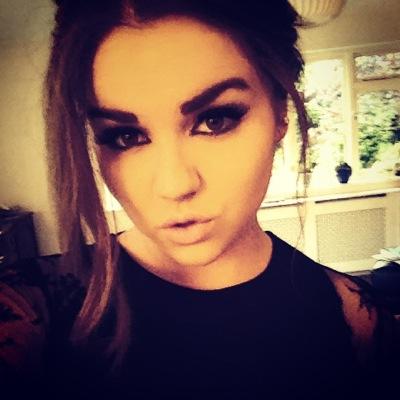 Lizzie_Putt's profile picture. 