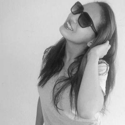 rebeca_santos14's profile picture. 