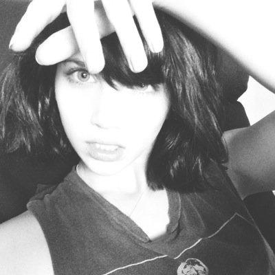 fácil de dominar † Bi † «Keep Calm....WERE ALL MAD HERE» † «You're So Mad And Insane»«Thanks!I Know» † Sufro de Hipersexualidad...Osea...Soy Adicta al Sexo †