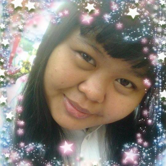 MeilaniVhie's profile picture. 