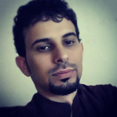 عشـــر سنواتٍ عجـــافـ في الهندســة ,,, يتبعهــا مجهول لازلتـ أتبعه ... عزائي انني ســأجد ما أرويه لأبنائي من حكـــاوي (: