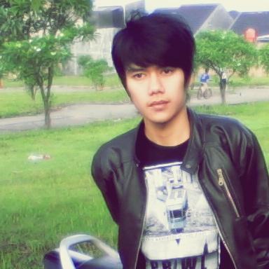 Adam_Musyaddad's profile picture. SANTAISERIUSSELESAISUKSES!