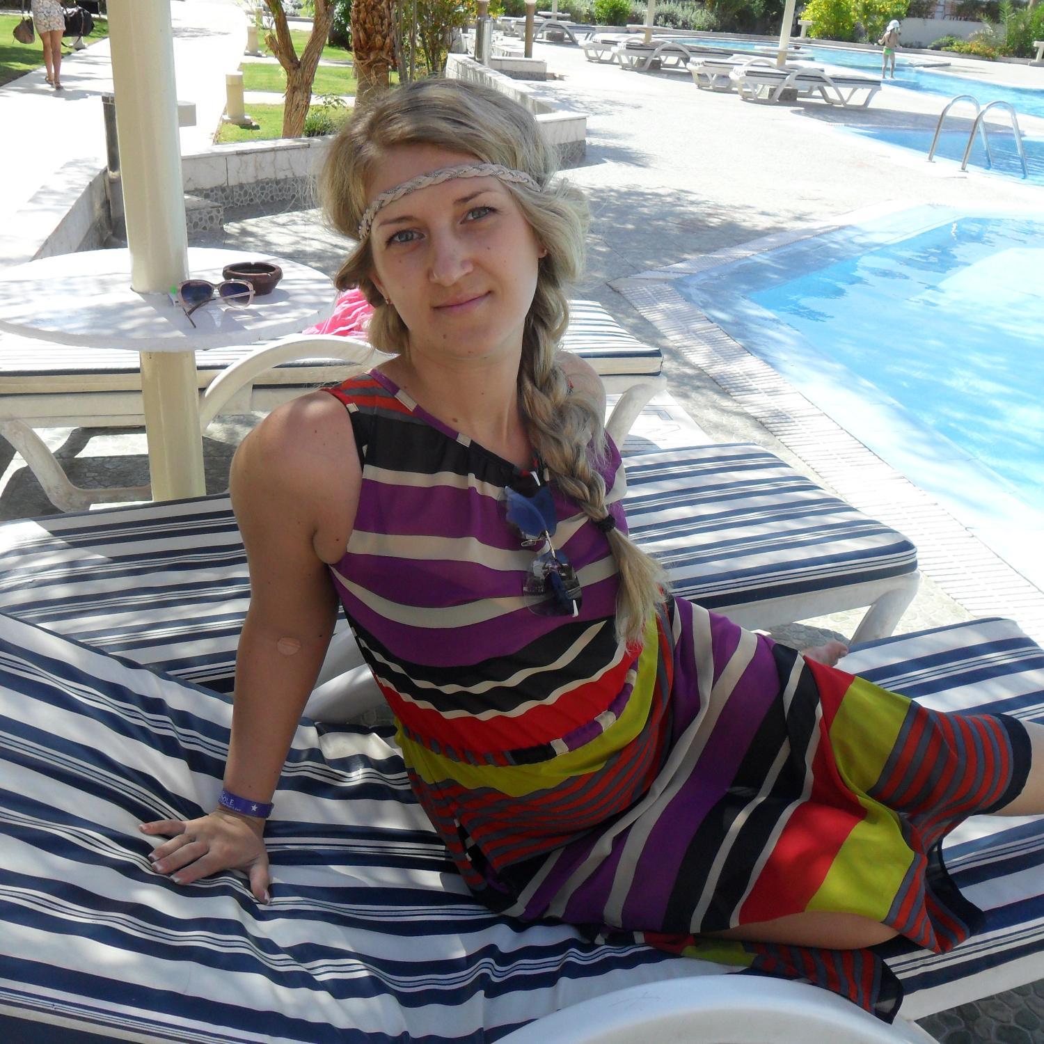 AnnaVeskova's profile picture. 