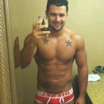 el sexo  el placer mas rico de la vida. que con quien puesss mmmmm con quien quieras disfrutalo