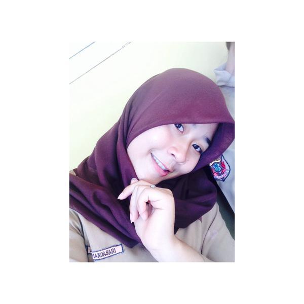 Agnia mardasari