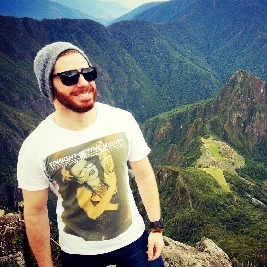 JonasVillar's profile picture. Amadurecendo [sem perder a piada] e correndo atrás, sempre!