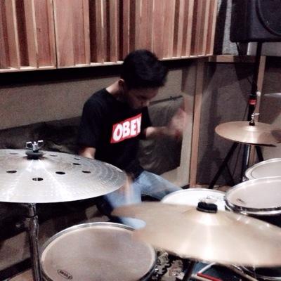 •percussion betry •life is drum
