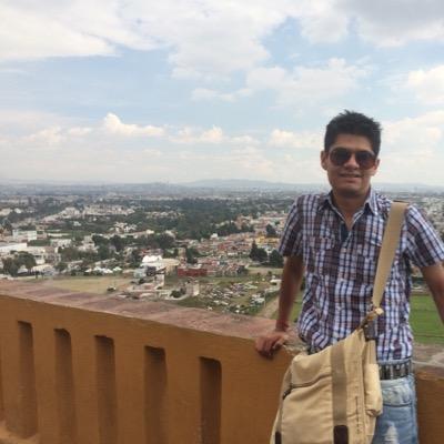 Emprendedor, Entusiasta, Administrador de Empresas, Innovador, Político,Blogger y me gusta hablar de lo imposible porque de lo posible se sabe demasiado