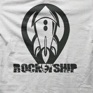 we will boost your fashion with our product (T-shirt,sweater,sneakers,etc). Contact for order : WA/Call : 085722669747 BB : 7DE47884