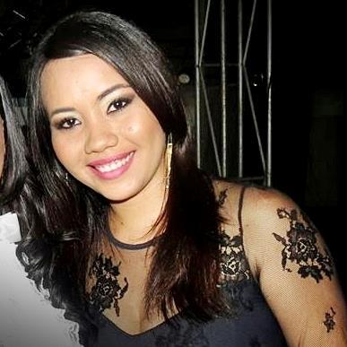 Aos poucos você percebe o que vale a pena, o que se deve guardar pro resto da vida, e o que nunca deveria ter entrado nela!!!