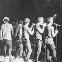 PLEASE FOLLOW ME ON @mukeandnarry ASK FOR A FOLLOW BACK AND I WILL FOLLOW YOU ON THERE TOO. YOU DON'T KNOW YOU'RE BEAUTIFUL :)