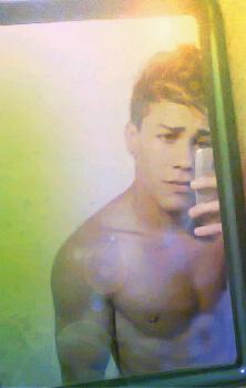 BoleticaTeran94's profile picture. YOu DOn't Need Me ; DOn'T WOrry , Be Happy...     Whatevér.!