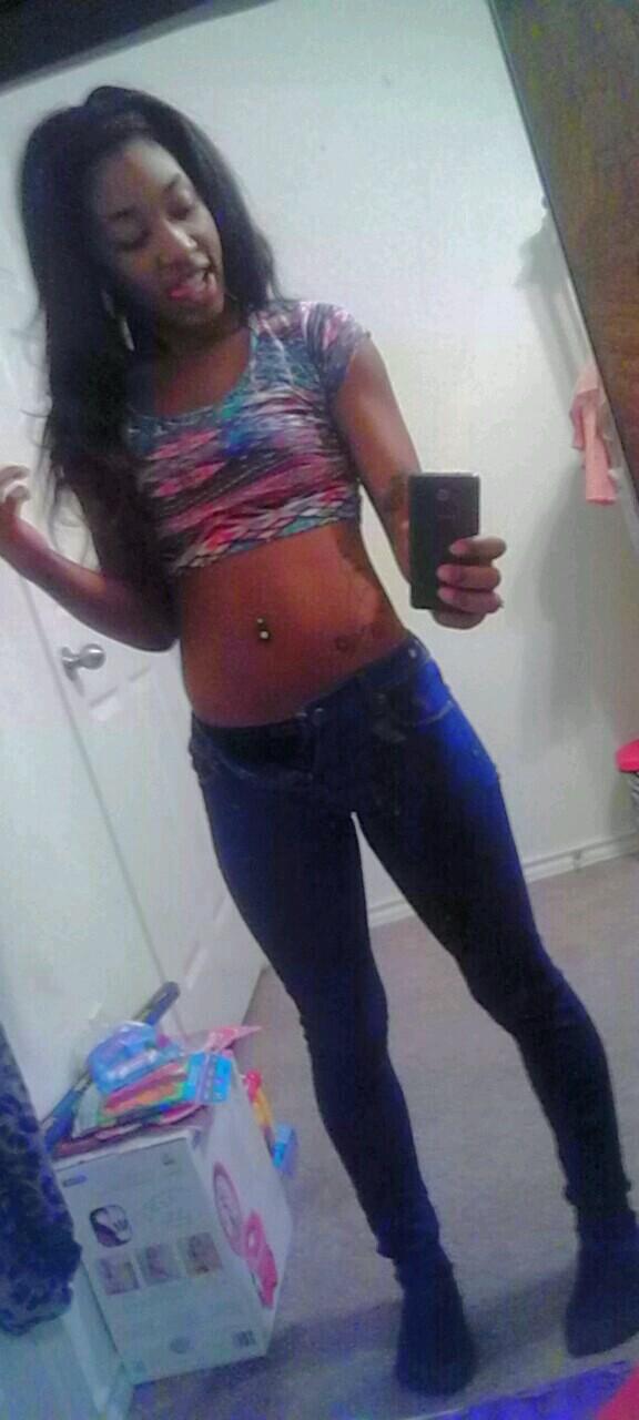 #TeamRedBonee #TeamFreak #TeamBigBooty #TeamCapicornn #TeamShort 'Aha But Also #Singleeeee 3