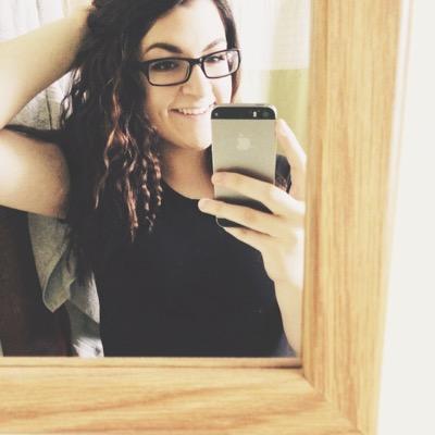 crystal_schalll's profile picture. 17 // nobody got me like i got myself ✊