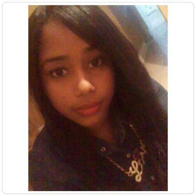 1/11 160 Caracteres no son suficiente para describirme, en cambio un Follow es suficiente para conocerme! :D! \('-')/