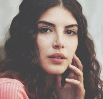 BaysalDenizz4's profile picture. Beni Deniz Baysal Gibi Görün Eğlenelim 

Parody