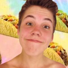 dont follow back but pls follow @MattxRainbows