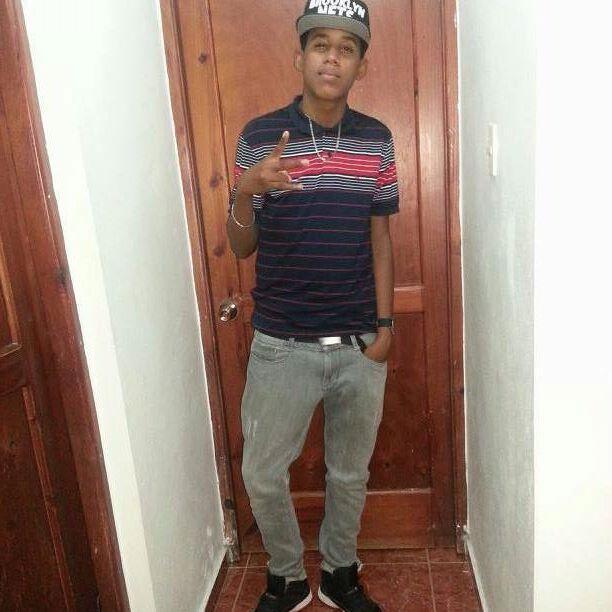 @jencygarciam1:jevi y humilde.             .                                     #siemprehumilde.                               #conocemenohabledemi
