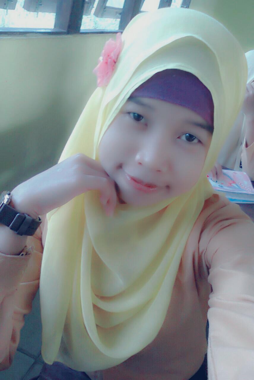Follow my twitter...  There is no success without a sacrifice and there is no success without hardness 14 maret 1997 I'm very happy.i love you father and mother