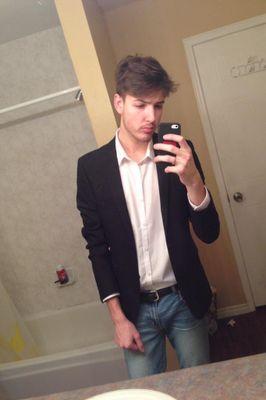 Weird Canadian trying to find his place in the world. Gay|RP