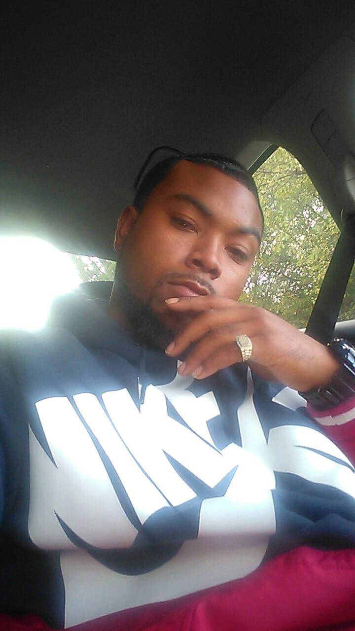 JUST A YOUNG NIGGA TRYIN TO GET MY FIGURES BIGGER!! TRYIN TO MAKE IT!! CORRUPT ALUM/PROPELLA GANG BIIIIIITCH!!