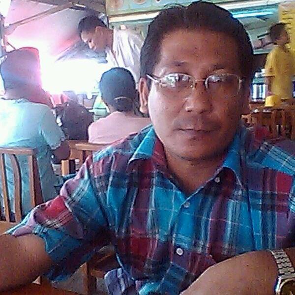 myinttun871's profile picture. 