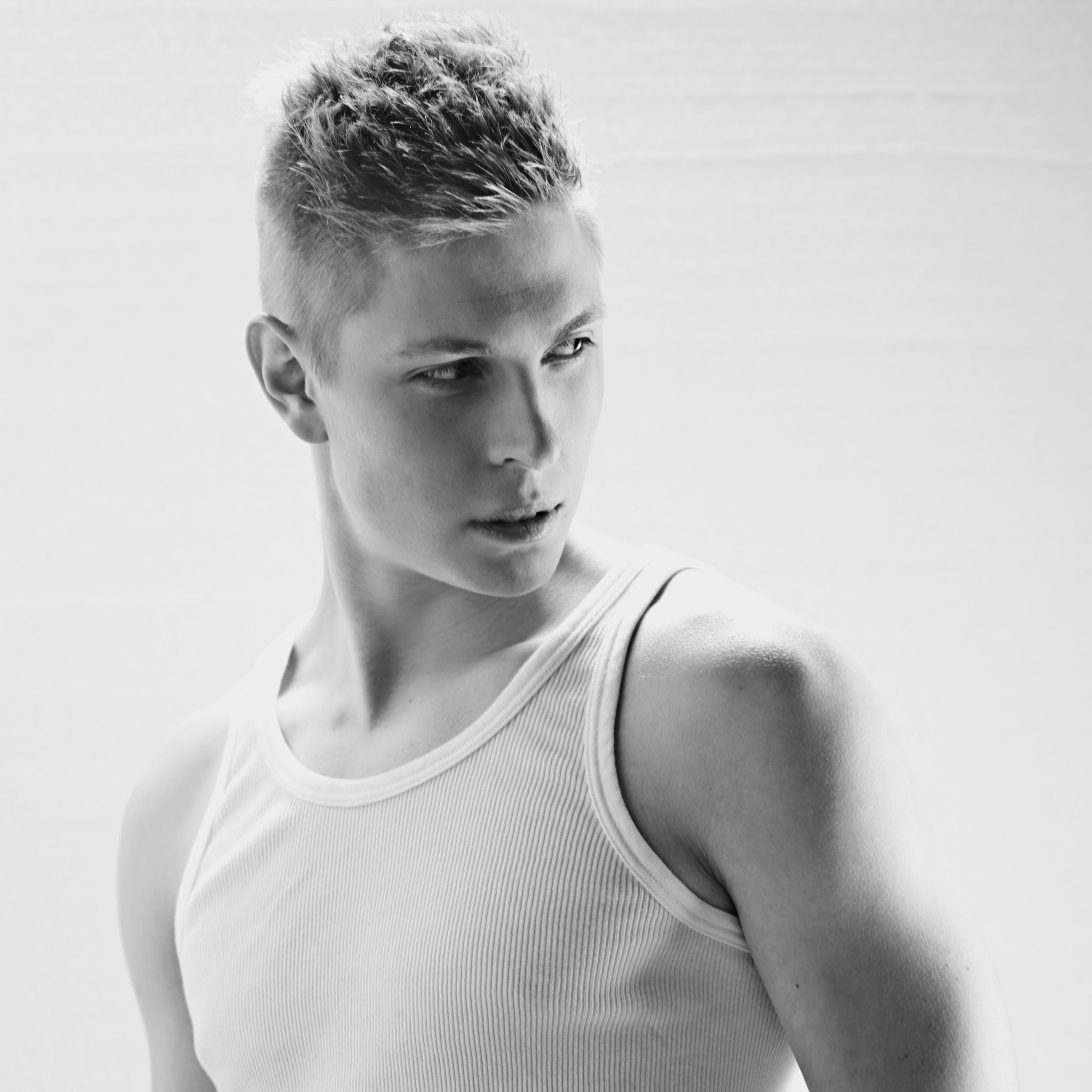 VikSychev's profile picture. Модель, танцор, играю в онлайн-покер.