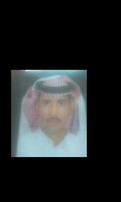 ‏مابين قلبيء ، والعمر وامنياتهِ
              يكفيني إني مَ تمنيت غيرك - ♡
