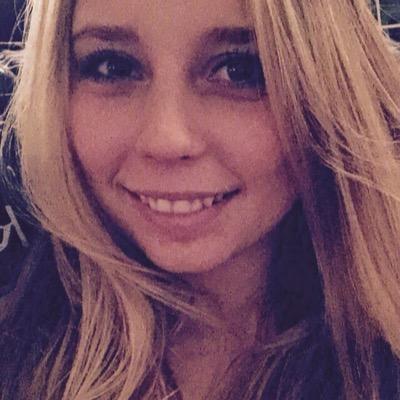 vanessa_phoebe's profile picture. 