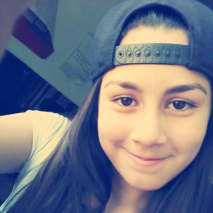 Solo cierra los ojos y disfruta de esta montaña rusa que es la vida ♥