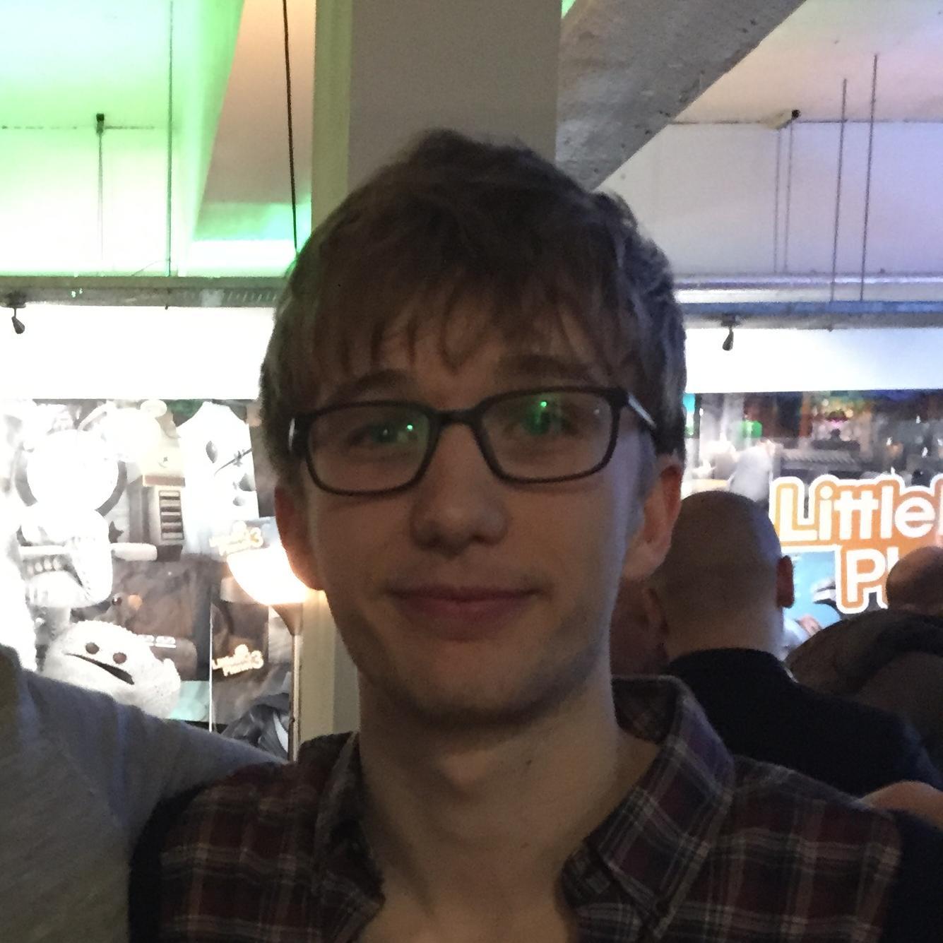 Creative Director  at Sumo Digital. Spent a lot of time hanging out with Sackboy.